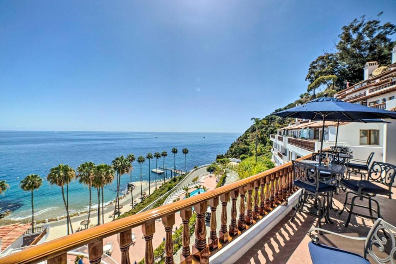Lux Oceanfront Villa With Breathtaking Views Авалон Экстерьер фото