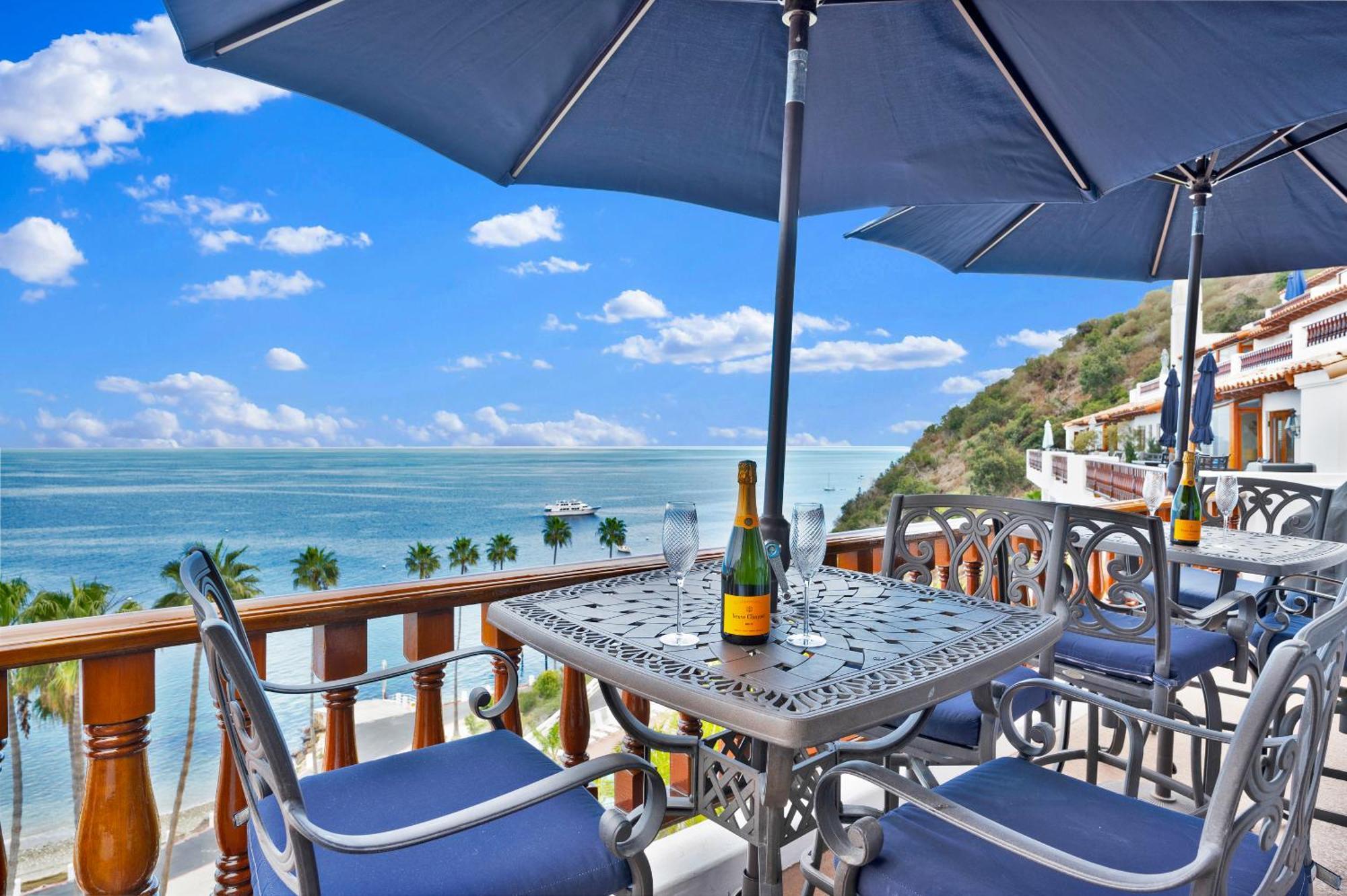 Lux Oceanfront Villa With Breathtaking Views Авалон Экстерьер фото